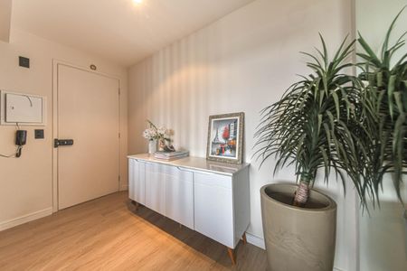 Apartamento à venda com 82m², 2 quartos e 2 vagasSala - Entrada