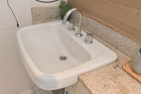 Apartamento à venda com 82m², 2 quartos e 2 vagasBanheiro