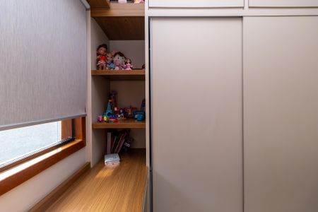 Casa à venda com 200m², 3 quartos e 6 vagas Casa à venda com 200m², 3 quartos e 6 vagasQuarto 1