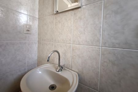Casa à venda com 266m², 4 quartos e 5 vagasCasa 2 - Banheiro