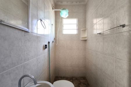 Casa à venda com 266m², 4 quartos e 5 vagasCasa 2 - Banheiro