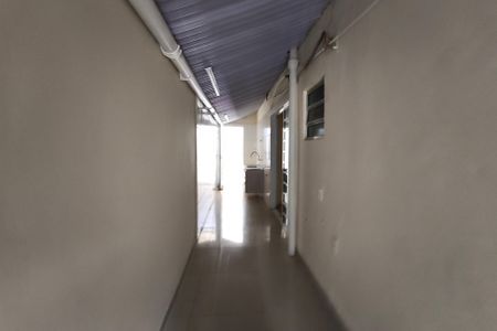 Casa à venda com 266m², 4 quartos e 5 vagasCorredor
