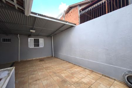 Casa à venda com 266m², 4 quartos e 5 vagasQuintal 