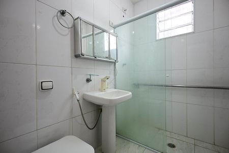 Casa para alugar com 180m², 5 quartos e 2 vagasBanheiro 1