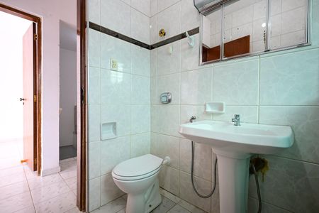 Casa para alugar com 180m², 5 quartos e 2 vagasBanheiro 2