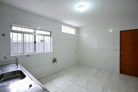 Casa para alugar com 180m², 5 quartos e 2 vagasCozinha