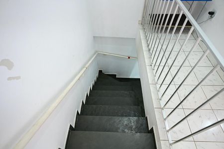 Casa para alugar com 180m², 5 quartos e 2 vagasEscada