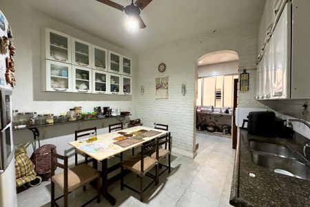 Apartamento à venda com 360m², 4 quartos e 1 vaga