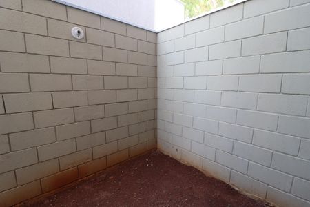 Apartamento para alugar com 72m², 2 quartos e 1 vagaÁrea de Serviço