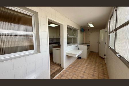 Apartamento à venda com 3 quartos, 252m² em Cerqueira César, São Paulo