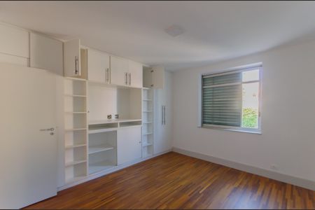 Apartamento à venda com 182m², 3 quartos e 1 vaga Apartamento à venda com 182m², 3 quartos e 1 vagaQuarto 1