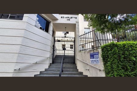 Apartamento para alugar com 110m², 3 quartos e 1 vaga Apartamento para alugar com 110m², 3 quartos e 1 vagaFachada