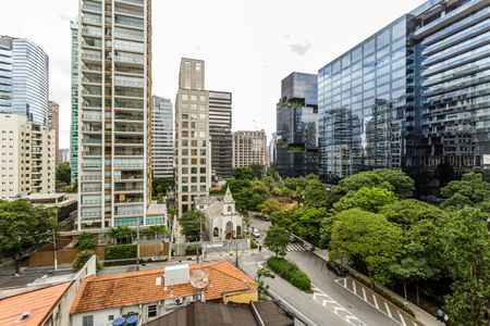 Vista de apartamento à venda com 3 quartos, 105m² em Itaim Bibi, São Paulo