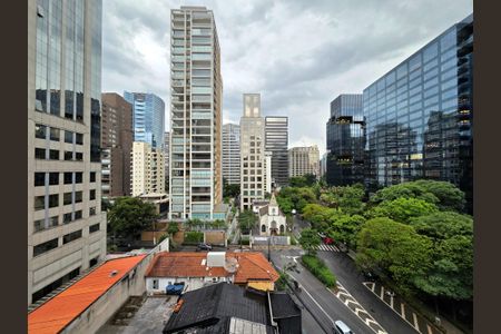 Vista de apartamento à venda com 3 quartos, 105m² em Itaim Bibi, São Paulo