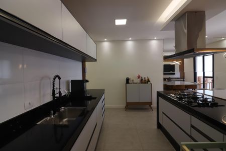 Apartamento à venda com 73m², 2 quartos e 2 vagasCozinha e Área de Serviço