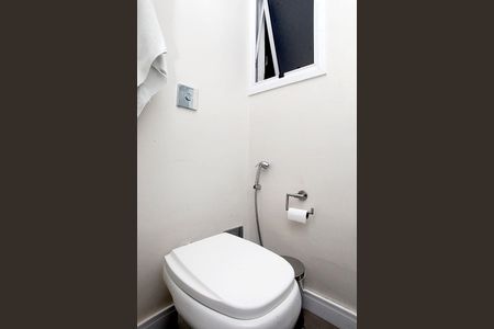 Banheiro de apartamento para alugar com 1 quarto, 44m² em Centro Histórico, Porto Alegre