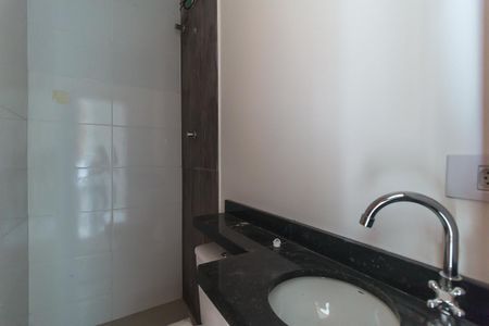 Casa de condomínio para alugar com 88m², 3 quartos e 2 vagasBanheiro