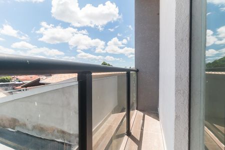 Casa de condomínio para alugar com 88m², 3 quartos e 2 vagasSacada do Quarto 3