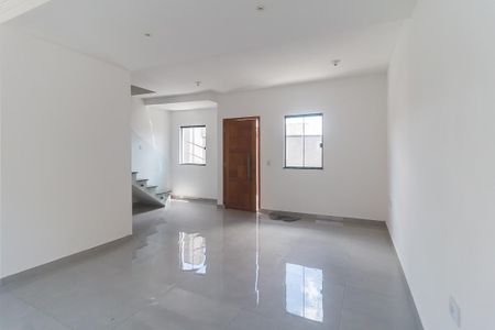 Sala de casa de condomínio para alugar com 3 quartos, 88m² em Vila Suissa, Mogi das Cruzes