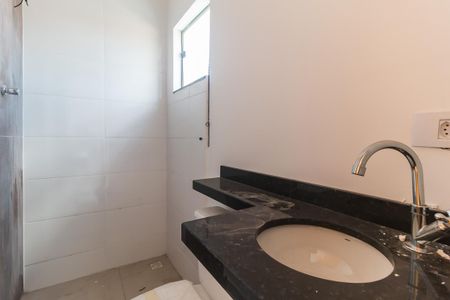 Casa de condomínio para alugar com 88m², 3 quartos e 2 vagasBanheiro da Suíte