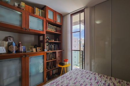 Apartamento à venda com 300m², 3 quartos e 3 vagasQuarto 1
