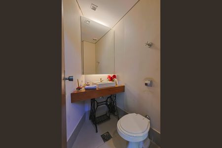 Apartamento à venda com 300m², 3 quartos e 3 vagasLavabo