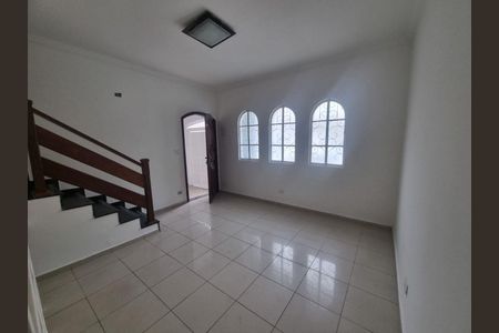 Casa à venda com 3 quartos, 118m² em Vila Santo Estevão, São Paulo