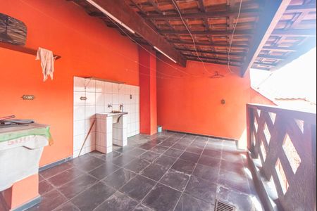 Casa à venda com 279m², 3 quartos e 3 vagasVaranda de serviço 