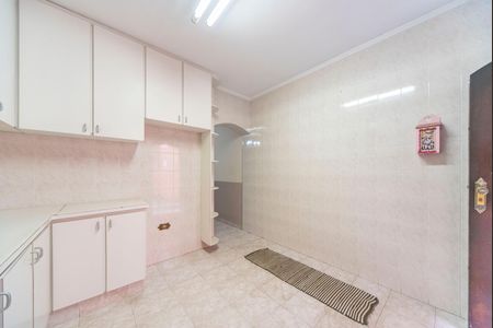 Casa à venda com 279m², 3 quartos e 3 vagasCozinha 