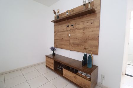 Sala de apartamento para alugar com 2 quartos, 44m² em Gávea, Uberlândia
