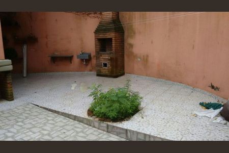 Casa à venda com 100m², 2 quartos e 2 vagas