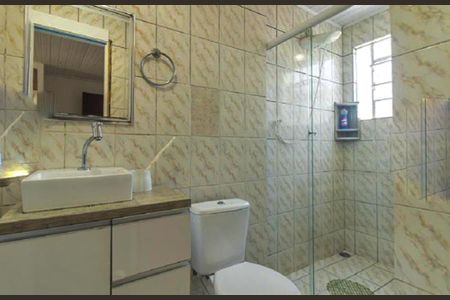 Banheiro Social de kitnet/studio para alugar com 1 quarto, 39m² em Santa Quiteria, Curitiba