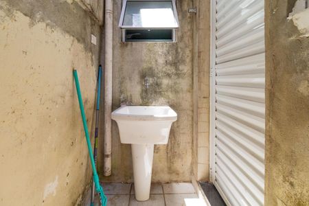 Casa à venda com 64m², 2 quartos e 1 vagaÁrea de Serviço