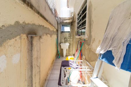 Casa à venda com 64m², 2 quartos e 1 vagaÁrea de Serviço