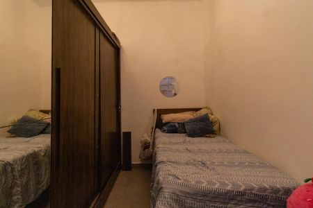 Casa à venda com 64m², 2 quartos e 1 vagaQuarto