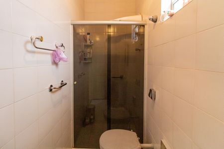 Casa à venda com 64m², 2 quartos e 1 vagaBanheiro