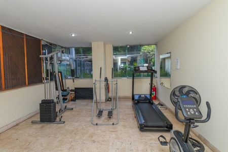 Apartamento à venda com 116m², 3 quartos e 1 vaga Apartamento à venda com 116m², 3 quartos e 1 vagaÁrea Comum - Academia