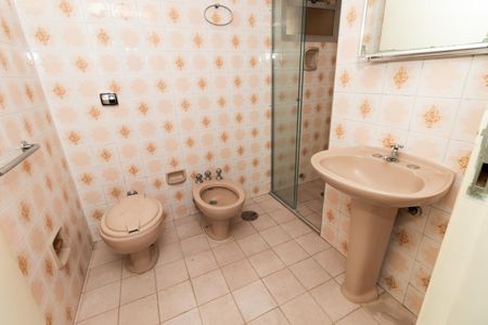 Apartamento à venda com 116m², 3 quartos e 1 vaga Apartamento à venda com 116m², 3 quartos e 1 vagaBanheiro da Suíte