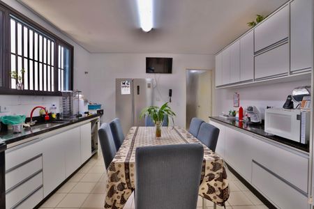 Casa para alugar com 130m², 2 quartos e 1 vagaCozinha