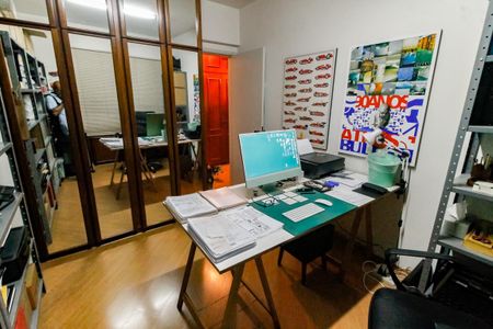 Apartamento à venda com 133m², 3 quartos e 2 vagasQuarto 2 - Armários