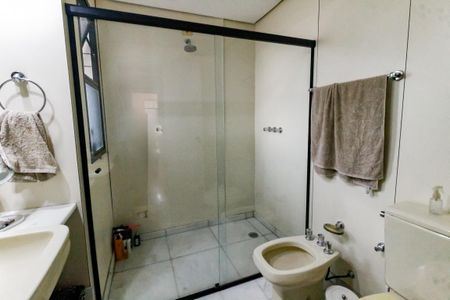 Apartamento à venda com 133m², 3 quartos e 2 vagasBanheiro da Suíte - chuveiro