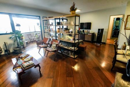 Apartamento à venda com 133m², 3 quartos e 2 vagasSala