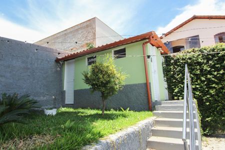 Casa para alugar com 360m², 3 quartos e 3 vagasQuintal - Quarto de despejo e banheiro