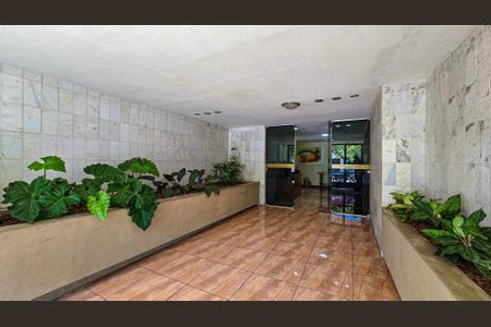 Apartamento à venda com 80m², 2 quartos e 1 vaga Apartamento à venda com 80m², 2 quartos e 1 vagaHall de entrada