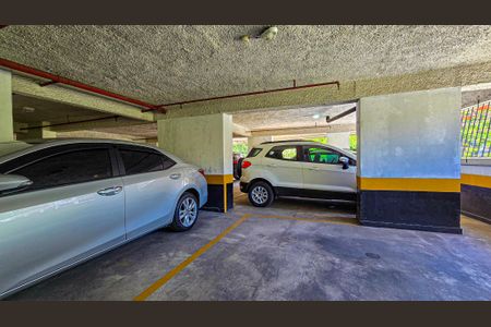 Apartamento à venda com 80m², 2 quartos e 1 vaga Apartamento à venda com 80m², 2 quartos e 1 vagaGaragem