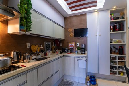 Apartamento à venda com 80m², 2 quartos e 1 vaga Apartamento à venda com 80m², 2 quartos e 1 vagaCozinha