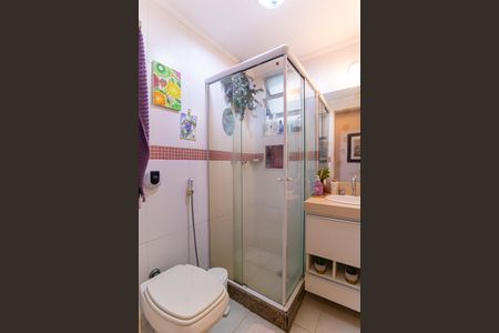 Apartamento à venda com 80m², 2 quartos e 1 vaga Apartamento à venda com 80m², 2 quartos e 1 vagaBanheiro Social