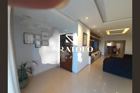 Casa à venda com 3 quartos, 310m² em Jardim Ipanema (Cidade Lider), São Paulo