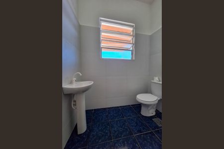 Casa à venda com 157m², 5 quartos e 1 vagaBanheiro 2