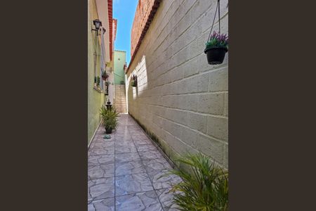 Casa à venda com 157m², 5 quartos e 1 vagaQuintal